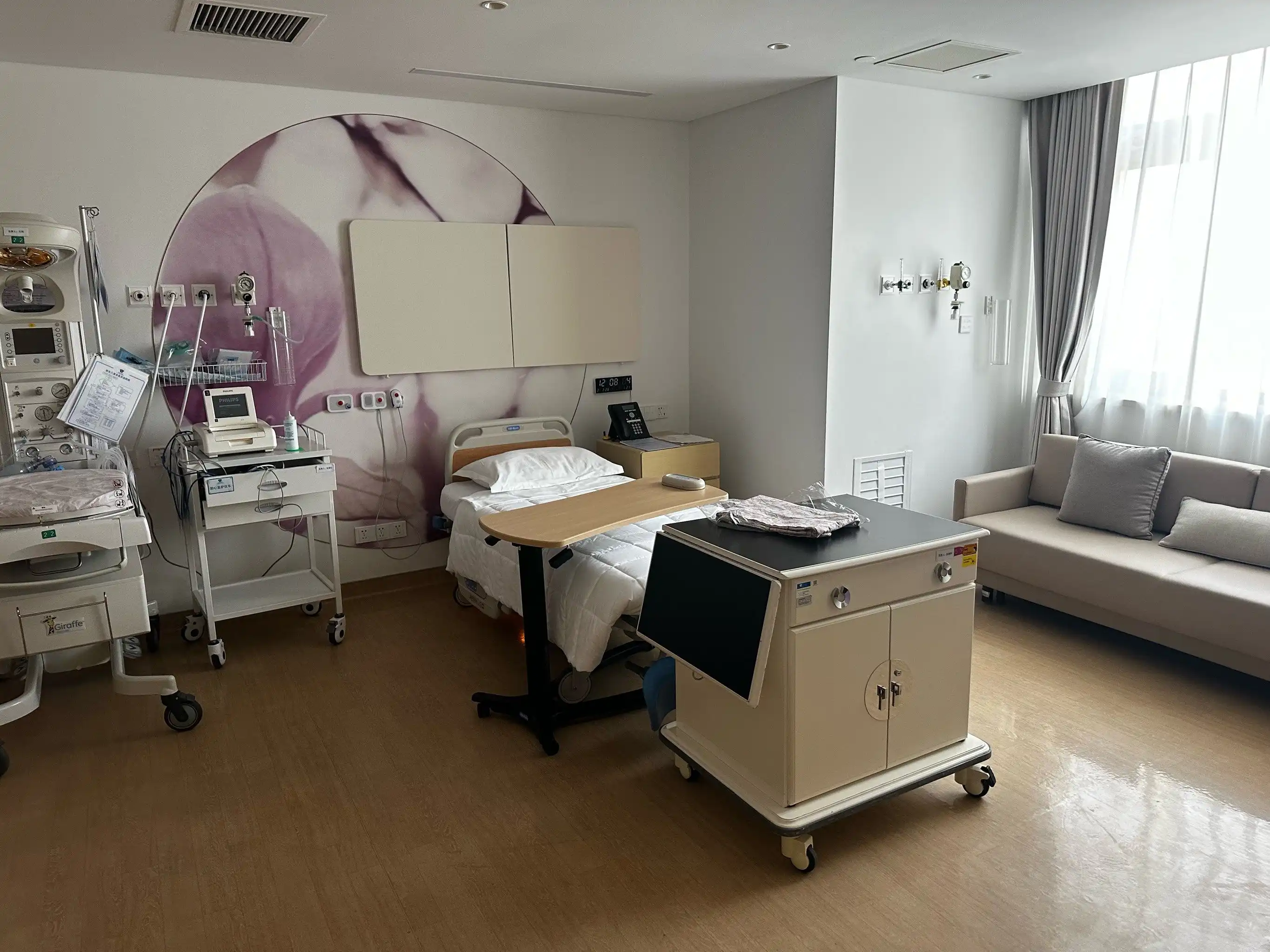 Beijing United Family Women's & Children's Hospital - Photo 3