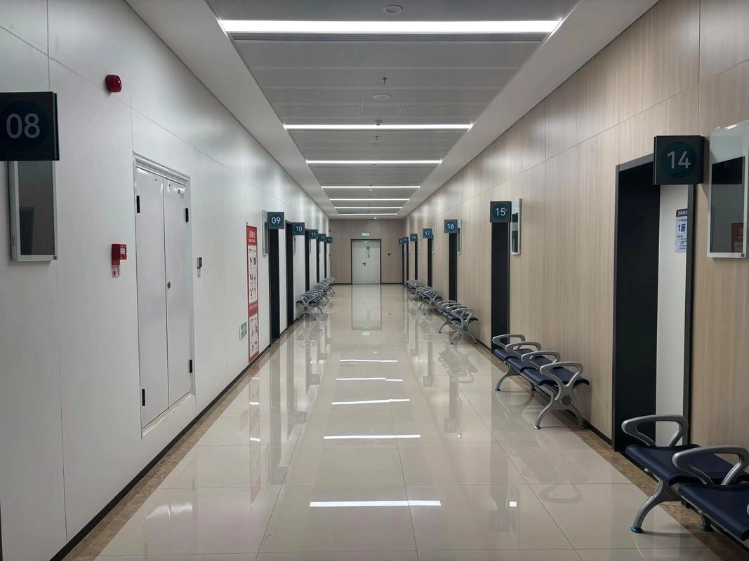 Tianjin First Central Hospital - Photo 2