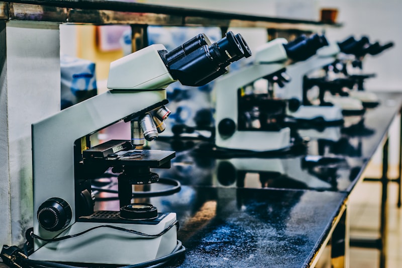 Laboratory microscope research